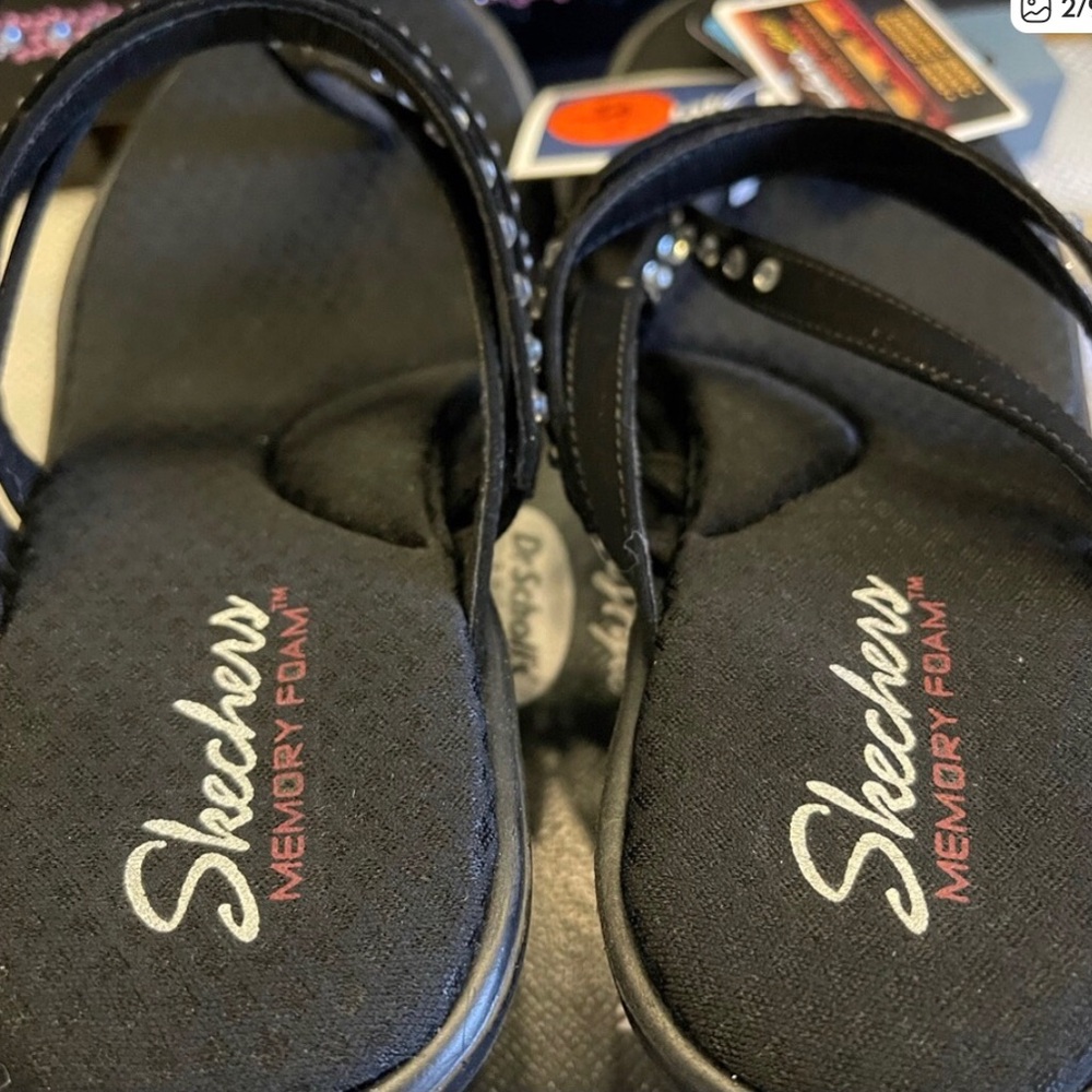 Skechers Black Rhinestone Memory Foam Thong Sandals - Picture 4 of 9